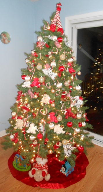 Candy Cane Themed Christmas Tree